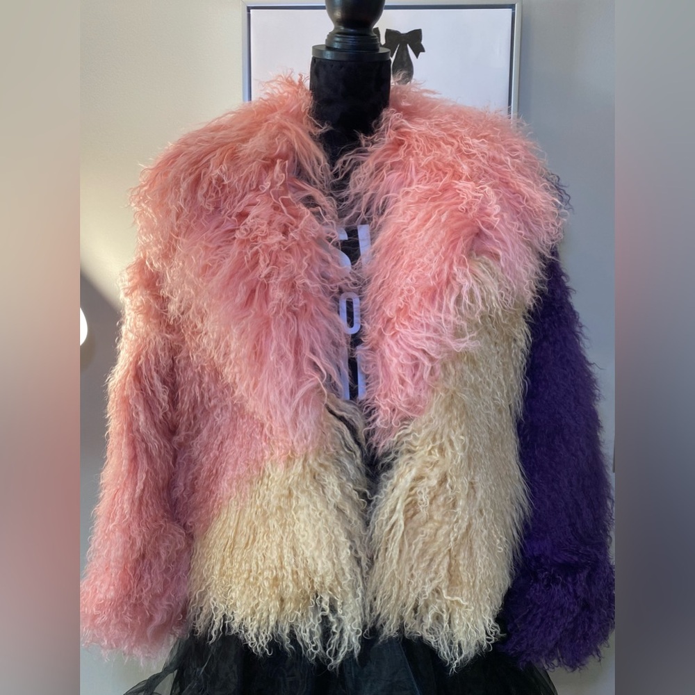 Mongolian fur, color combo.